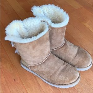 Ugg Bailey Button II